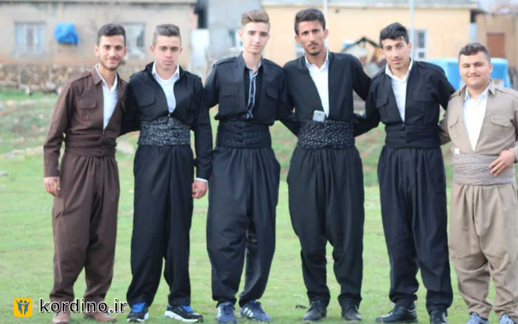 لباس کردی